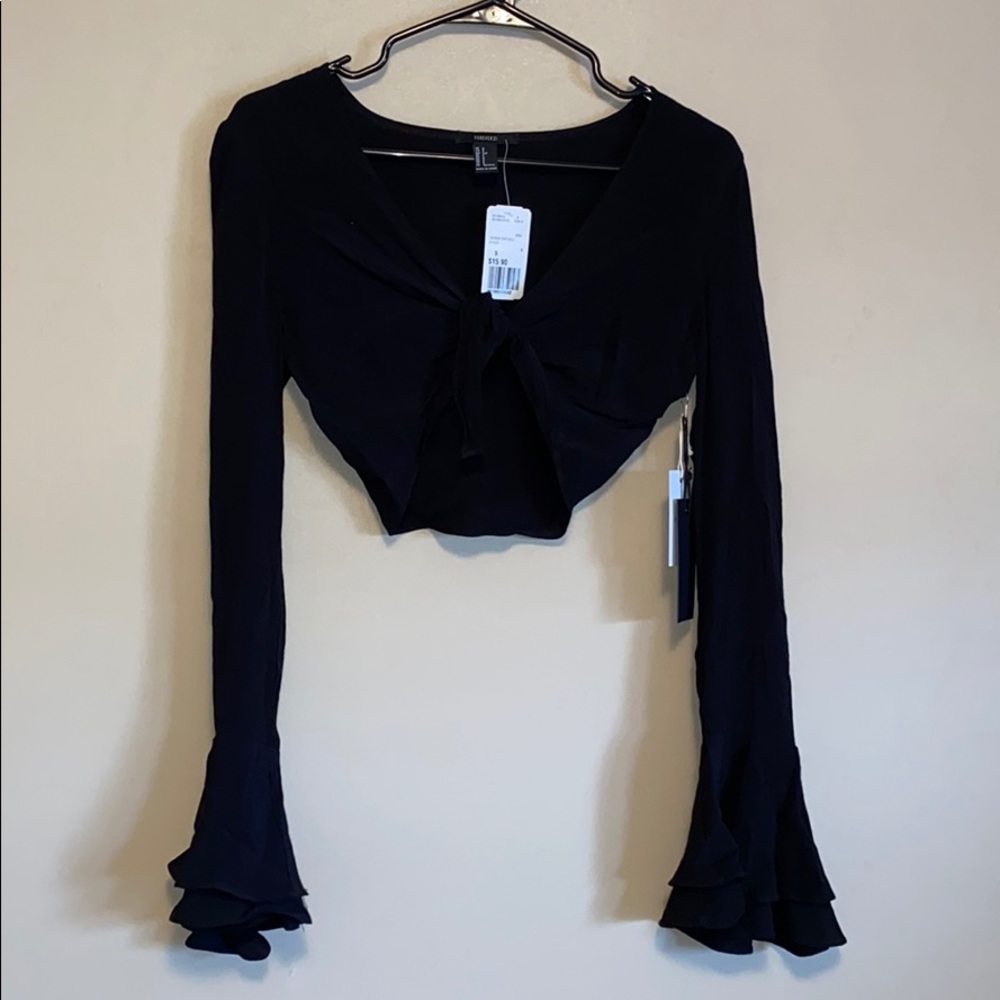 Black long sleeve crop top
